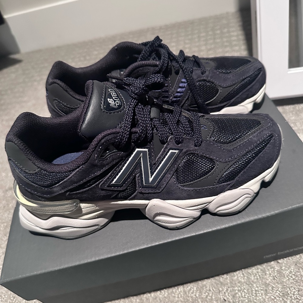 NEW BALANCE 9060